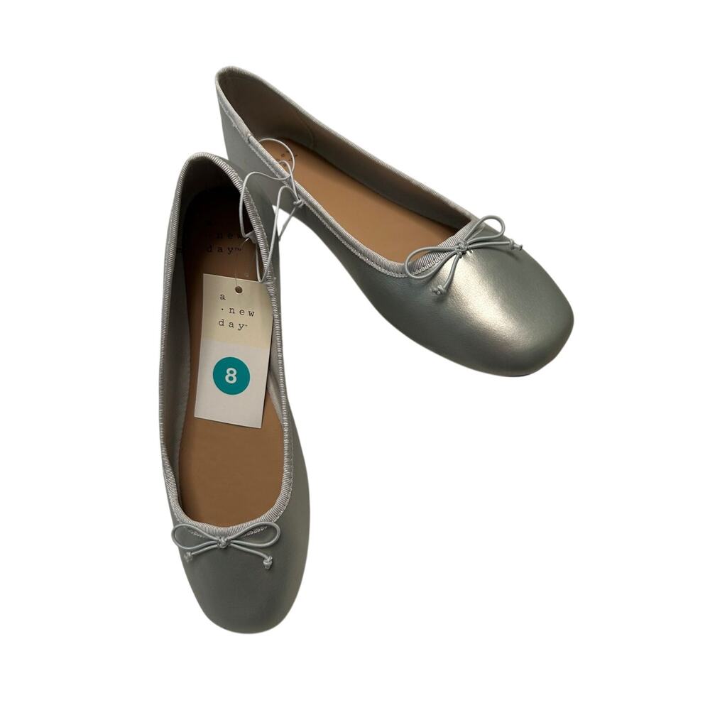 NWT a. new day Jackie Silver Memory Foam Classic Slip On Ballet Flats-Size 8* - Picture 2 of 10